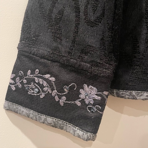 Flashback Black Button Front Stand Up Collar Embroidered Beaded Jacket - Picture 5 of 11